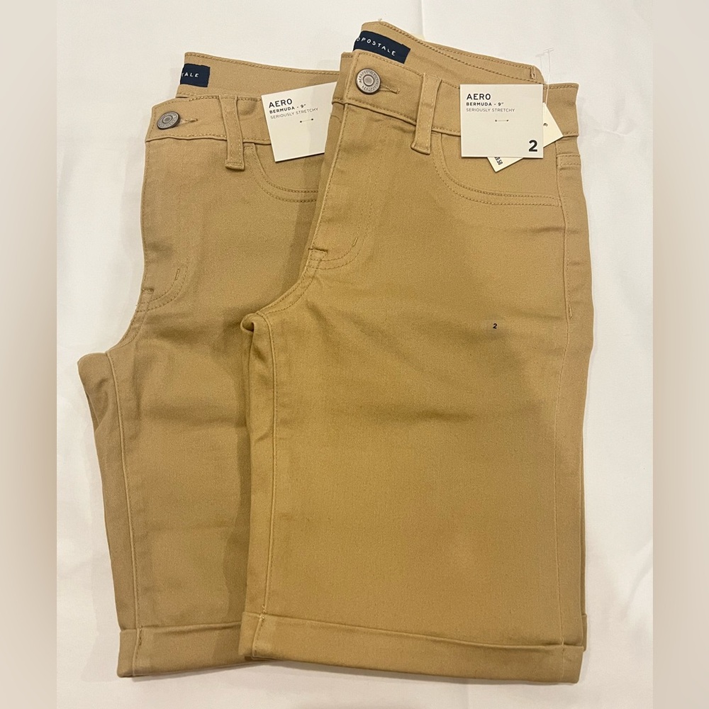 Aeropostale Mid-Rise Bermuda Skinny Fit - Sz 2